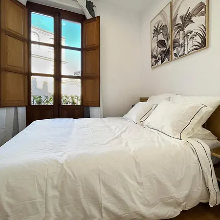 Vut Plaza Corrillo Apartment *